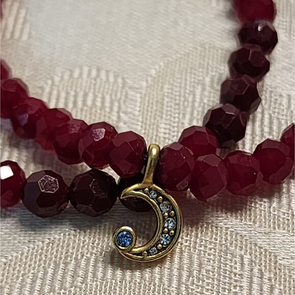 VINTAGE Red Ruby Glass Initial "C" Charm 2 Stretch Bracelets Set - Picture 4 of 5